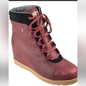 Forsake Full Grain Leather Alma 9.5 Women's Burgundy Wedge Sneakers